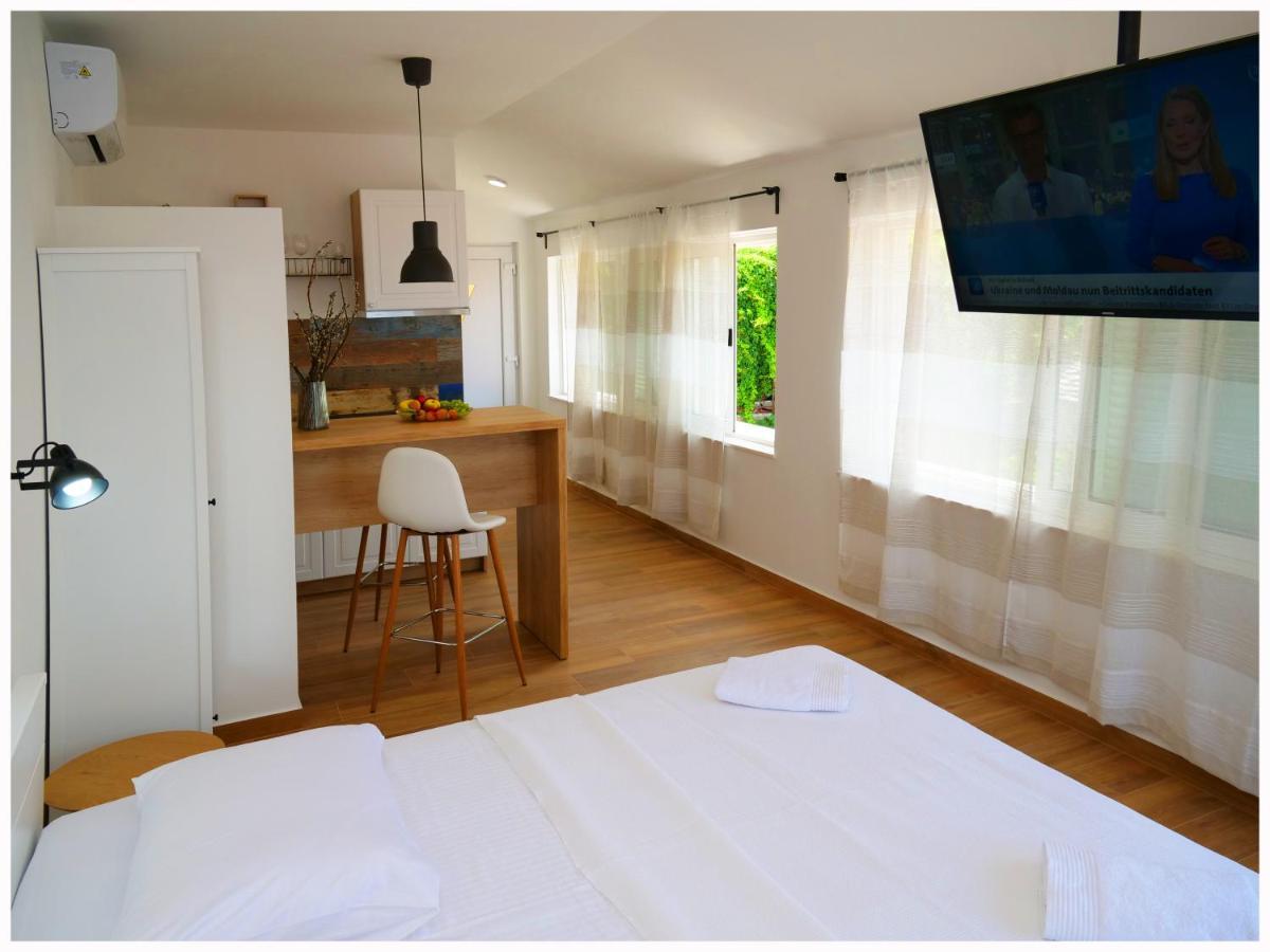Apartmani Makelja Primošten Exteriör bild