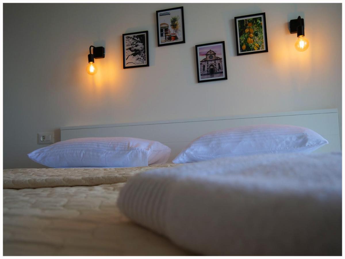 Apartmani Makelja Primošten Exteriör bild